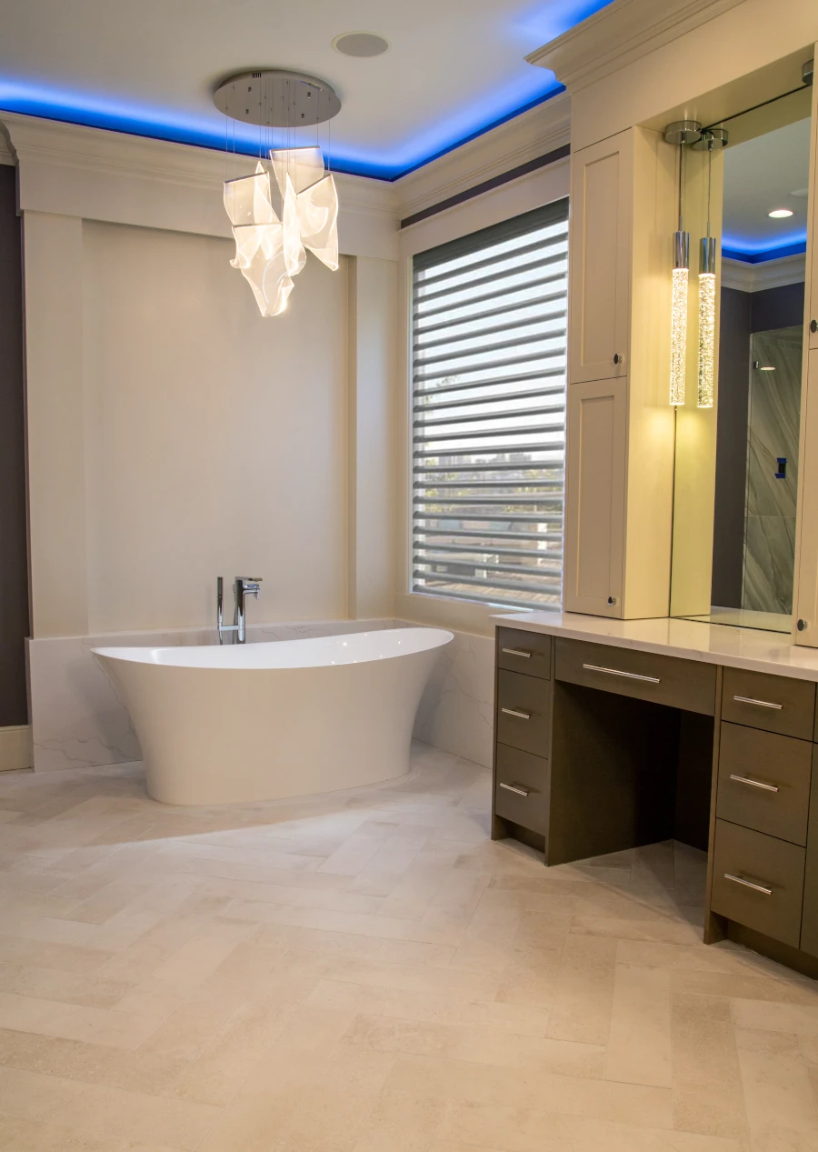 Master Bath Soaking Tub