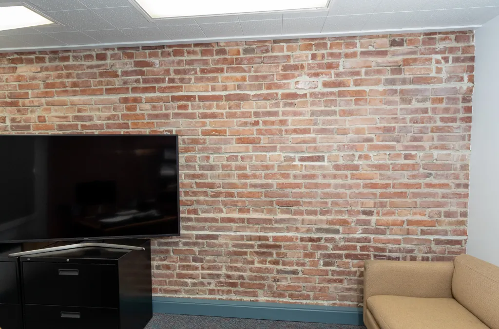 Service Linen Supply Brick Wall After Tuckpointing